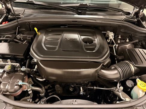 Used 2021 Jeep Grand Cherokee Laredo X RWD image 10