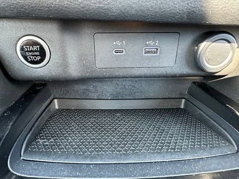 Used 2021 Nissan Rogue SV w/ Premium Package FWD image 29