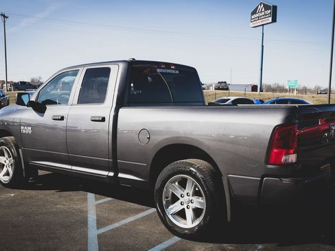 Used 2017 RAM 1500 Express image 19