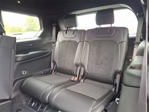 New 2025 Jeep Grand Cherokee L Altitude image 7