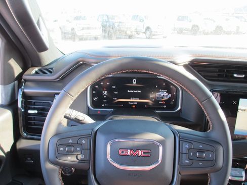 New 2026 GMC Sierra 2500 AT4 w/ AT4 Premium Plus Package image 22