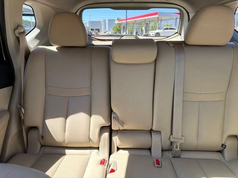 Used 2018 Nissan Rogue SL w/ Premium Package AWD/4WD image 22