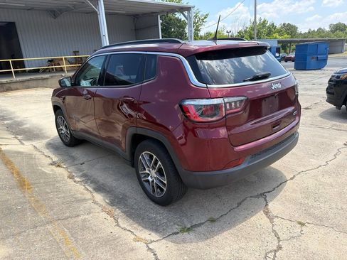 Used 2020 Jeep Compass Latitude FWD image 6