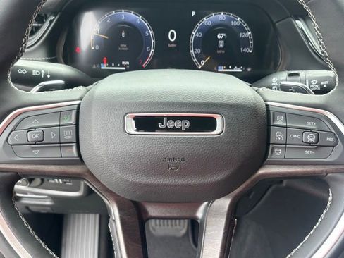 New 2026 Jeep Grand Cherokee Limited RWD image 16