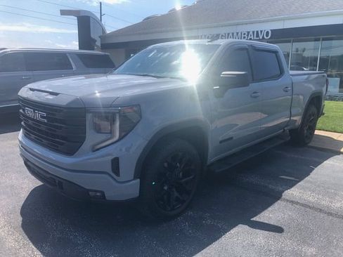 Used 2024 GMC Sierra 1500 Elevation w/ LPO, Elevation Black Package AWD/4WD image 2