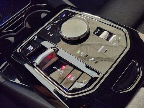 Used 2024 BMW 530i image 20