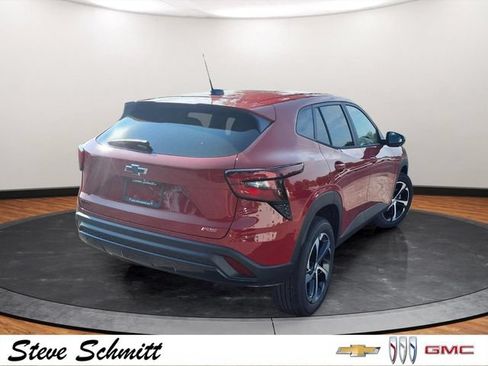 New 2026 Chevrolet Trax RS w/ Sunroof Package FWD image 22