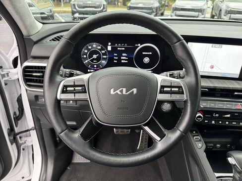 Used 2025 Kia Telluride SX Prestige AWD/4WD image 22