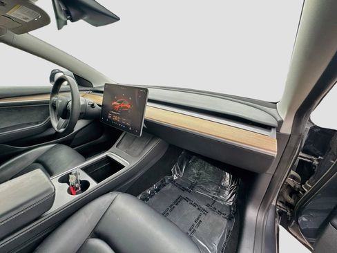 Used 2023 Tesla Model 3 Standard Range RWD image 29