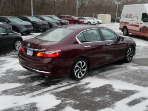 Used 2016 Honda Accord EX image 7