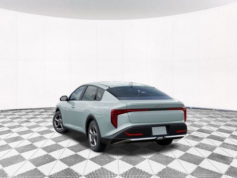 New 2026 Kia K4 FWD image 5