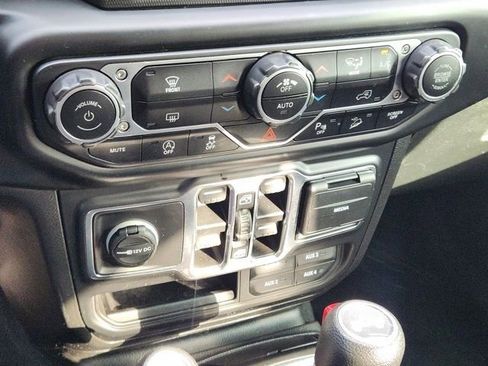 Used 2021 Jeep Wrangler Unlimited Sport image 21