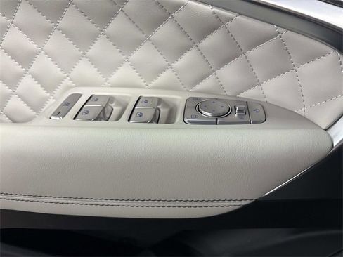 Used 2025 Genesis G70 3.3T Advanced w/ Sport Prestige Package image 21