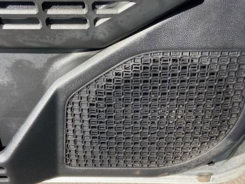 Used 2025 Toyota Tacoma SR image 19