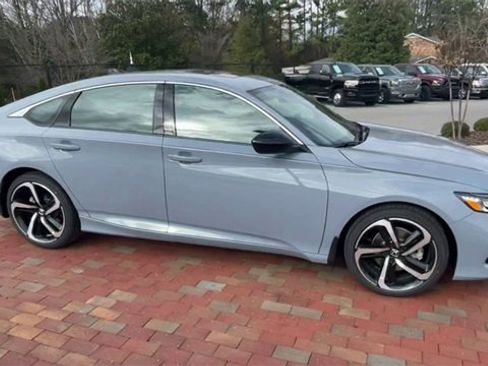 Certified 2022 Honda Accord Sport image 2