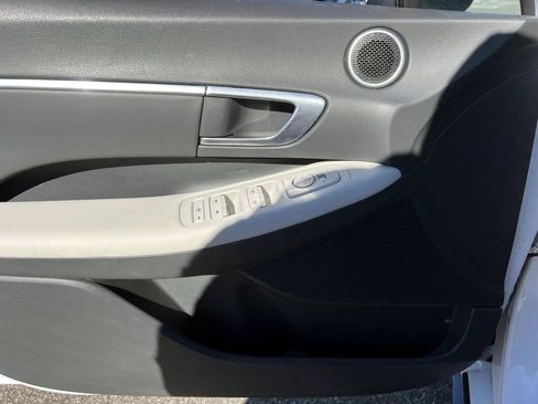 Certified 2023 Hyundai Sonata SEL w/ Convenience Package image 15