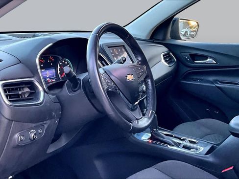 Used 2021 Chevrolet Equinox LT FWD image 18