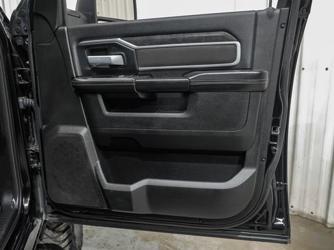 Used 2024 RAM 3500 Big Horn w/ Night Edition AWD/4WD image 42
