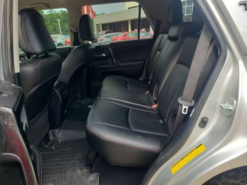 Used 2021 Toyota 4Runner TRD Off-Road Premium AWD/4WD image 30