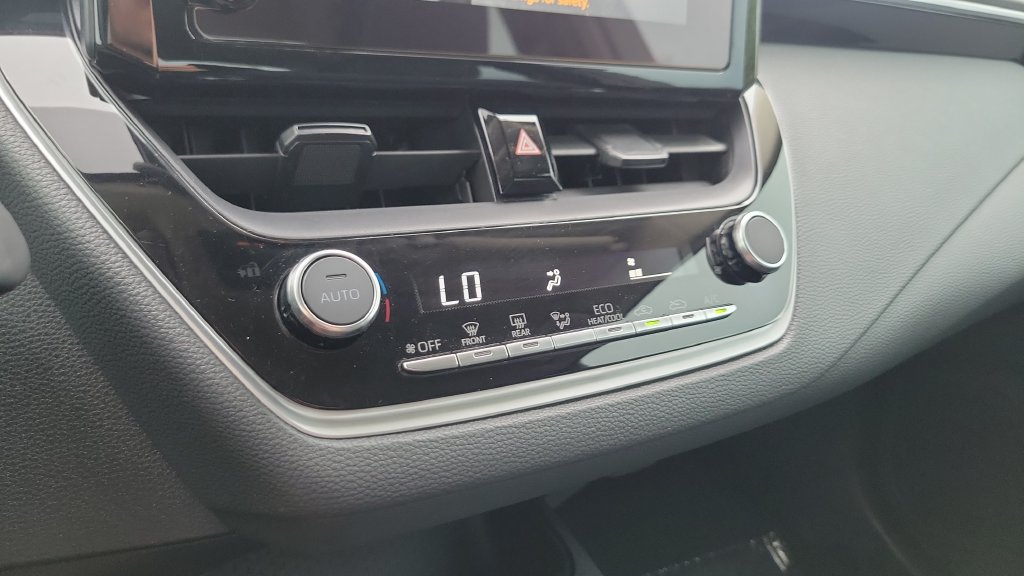 Certified 2024 Toyota Corolla LE FWD image 18