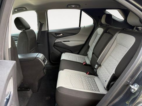Used 2023 Chevrolet Equinox LT FWD image 8