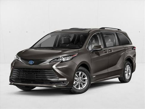 Used 2024 Toyota Sienna LE image 1