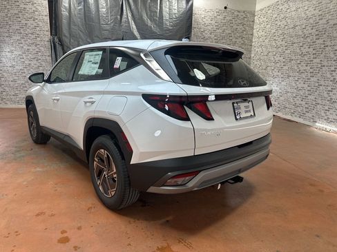 New 2026 Hyundai Tucson Blue SE w/ Tow & Go Package image 5