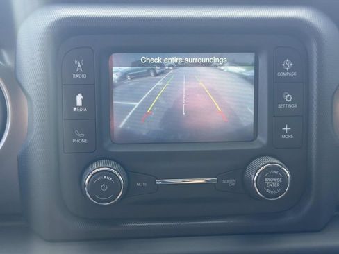 Used 2019 Jeep Wrangler Sport AWD/4WD image 26