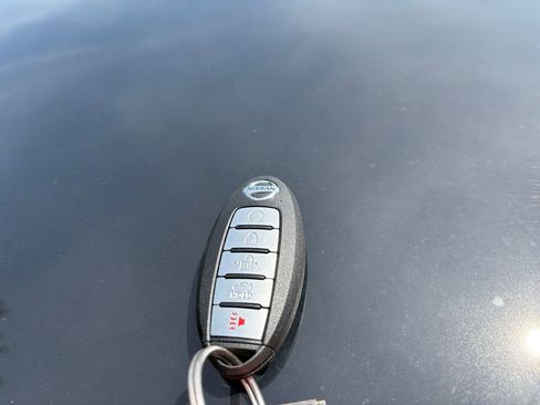Used 2022 Nissan Sentra SR FWD image 30