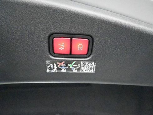 New 2026 Mercedes-Benz CLE 300 4MATIC Coupe image 22