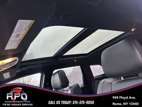 Used 2019 Jeep Grand Cherokee Limited w/ Luxury Group II image 12