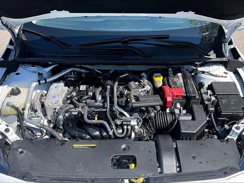 Used 2025 Nissan Sentra SV FWD image 12