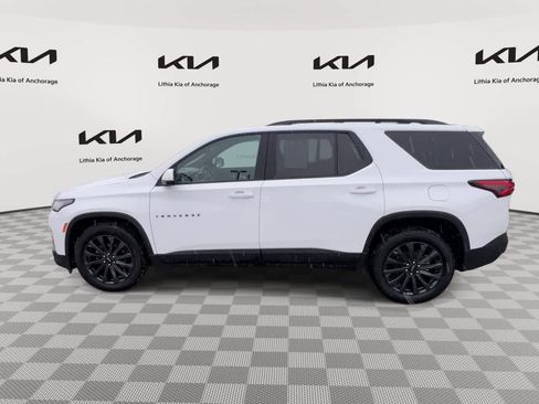 Used 2023 Chevrolet Traverse RS image 5