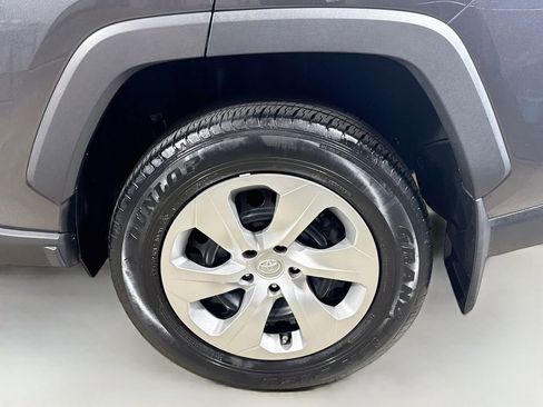 Certified 2023 Toyota RAV4 LE FWD image 29