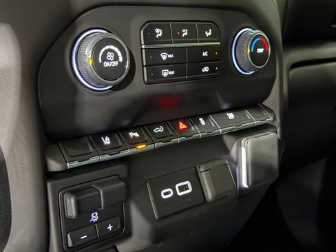 Used 2025 Chevrolet Silverado 2500 Custom w/ Custom Value Package AWD/4WD image 26