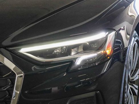 Used 2022 Audi A8 L 3.0T AWD/4WD image 7