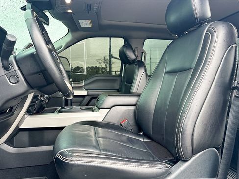 Used 2021 Ford F250 Lariat w/ Lariat Ultimate Package image 8