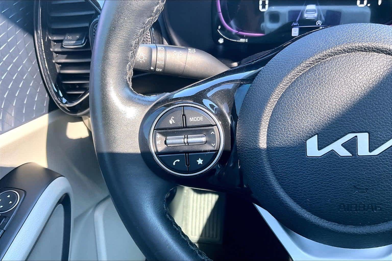 Certified 2024 Kia Soul EX FWD image 23