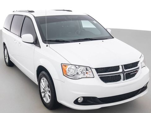 Used 2019 Dodge Grand Caravan SXT FWD image 1