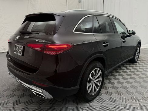 Used 2024 Mercedes-Benz GLC 300 4MATIC image 4