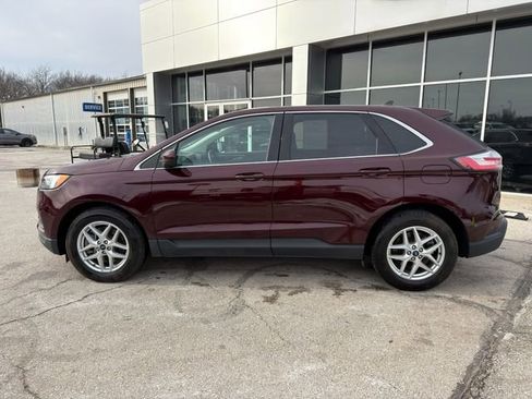 Used 2022 Ford Edge SEL w/ Convenience Package image 4