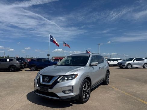 Certified 2017 Nissan Rogue SL w/ SL Premium Package AWD/4WD image 7
