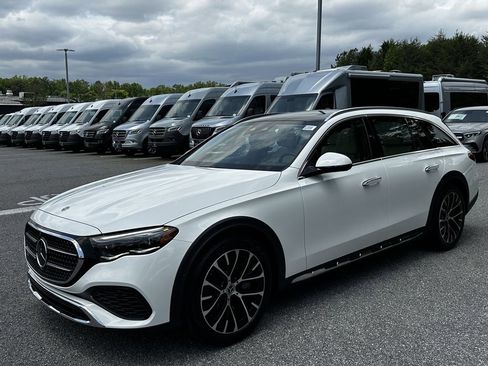 Certified 2025 Mercedes-Benz E 450 4MATIC All-Terrain Wagon image 4