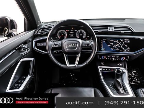 Used 2023 Audi Q3 2.0T Premium Plus w/ Premium Plus Package image 3