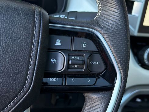 Used 2025 Toyota Tundra Capstone AWD/4WD image 37