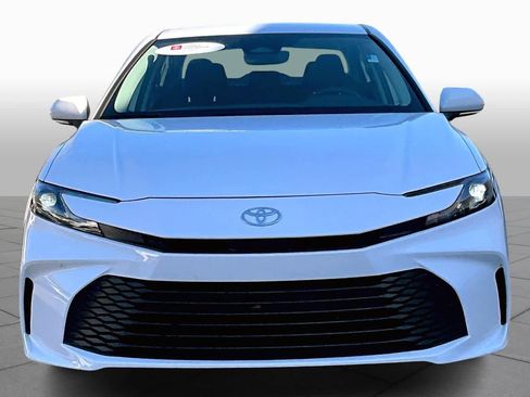 Certified 2025 Toyota Camry LE image 3