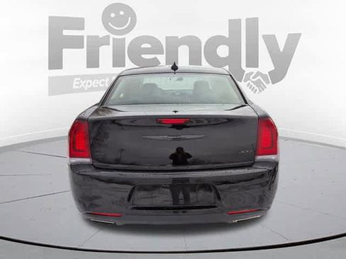 Used 2023 Chrysler 300 Touring L w/ Popular Equipment Group image 6