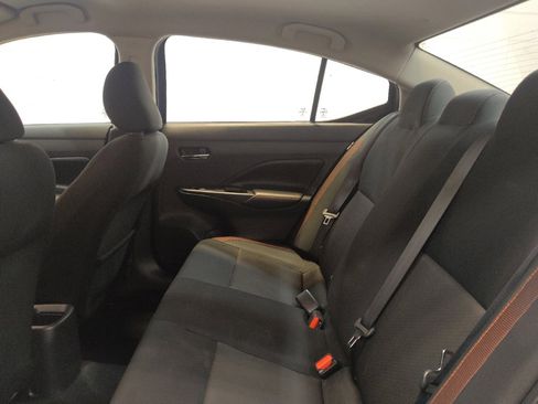 Used 2021 Nissan Versa SR w/ Convenience Package FWD image 18