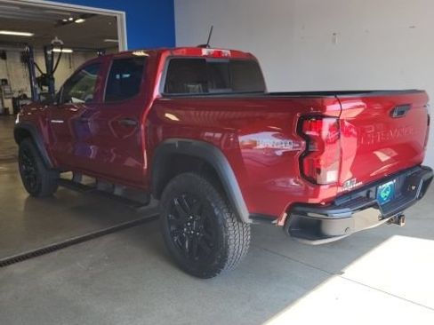Certified 2024 Chevrolet Colorado Trail Boss w/ Advanced Trailering Package AWD/4WD image 2