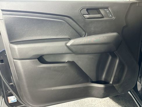 Used 2024 Chevrolet Colorado W/T image 27